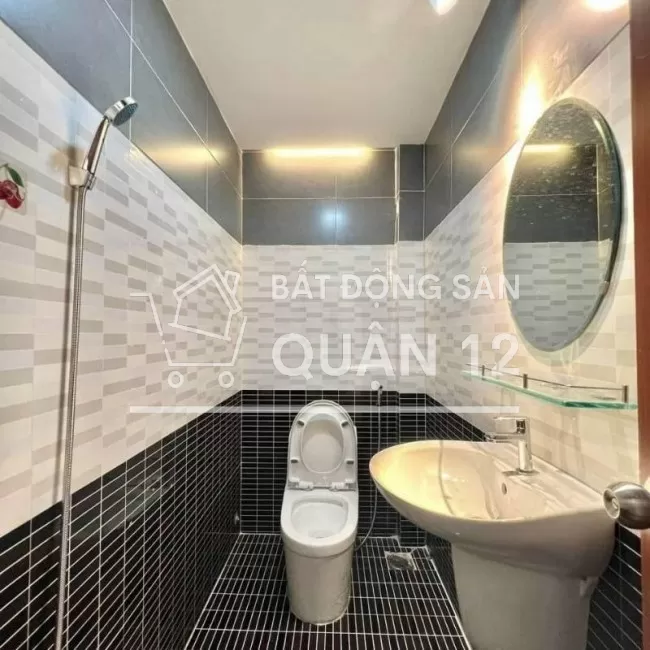 Nhà chính chủ - sang tên ngay - hẻm 6m quận 12