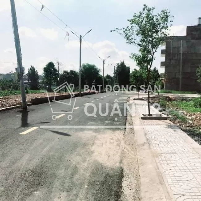 Đất Mặt Tiền Sông đường 12M Hà Huy Giáp.DT. 4.5M x 20M. Cực đẹp