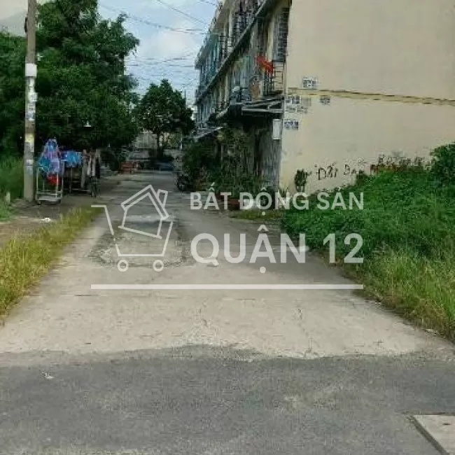 Tôi chính chủ cần bán căn nhà sổ Hồng chung hẻm xe hơi đậu cửa