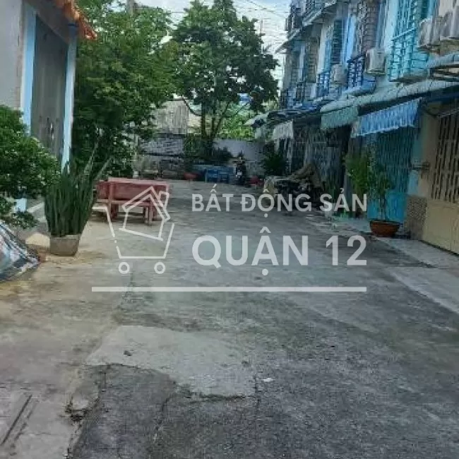Tôi chính chủ cần bán căn nhà sổ Hồng chung hẻm xe hơi đậu cửa