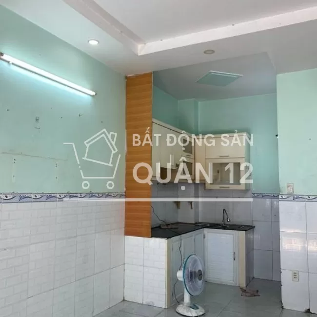 Tôi chính chủ cần bán căn nhà sổ Hồng chung hẻm xe hơi đậu cửa