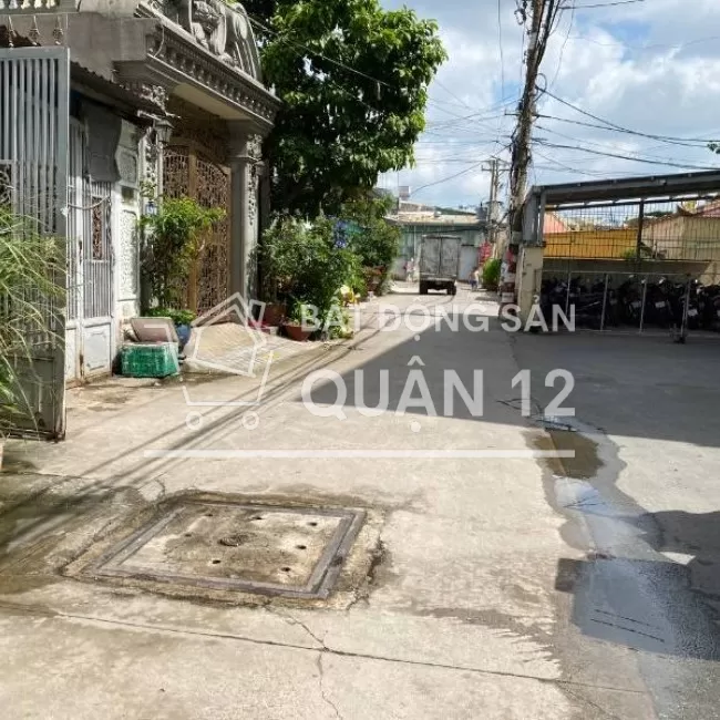 Nhà NGUYỄN VĂN QUÁ, Đông Hưng Thuận, Quận 12, hxh thông 2 MT 4 TỶ X