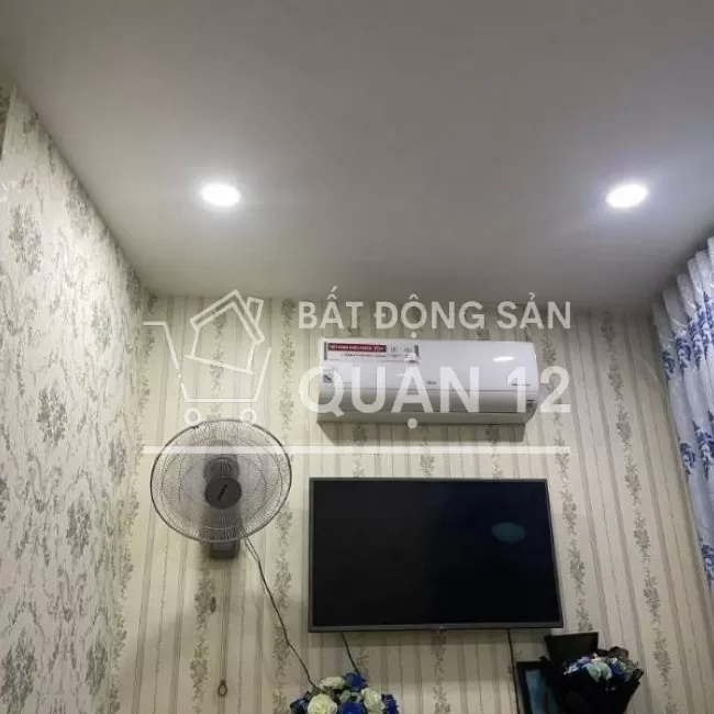 Bán nhà sổ chung 25m2, 2 lầu hẻm QL1A, Quận 12