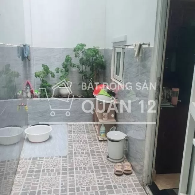 Kẹt NGân Hàng GĐ cần bán gấp căn Biệt Thự, Giá chỉ bằng căn nhà phố.