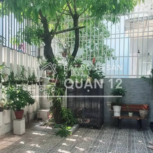 Kẹt NGân Hàng GĐ cần bán gấp căn Biệt Thự, Giá chỉ bằng căn nhà phố.