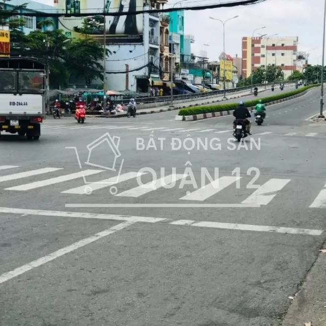 Bán nhà Mặt tiền Tô Ký, vị trí cực đẹp. 3,7x12, 1 trệt, 1 lửng, 2 lầu