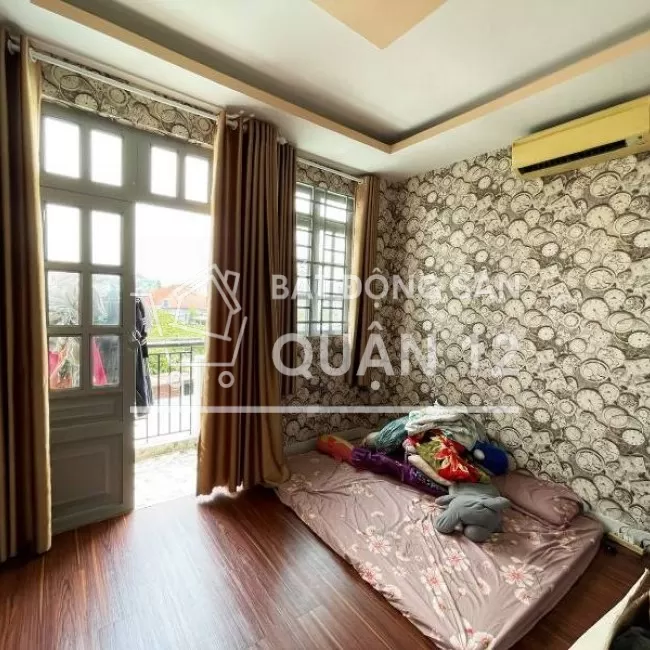 Nhà 2 lầu DT 4x16m hẻm xe hơi đường Vườn Lài gần cầu sắt An Phú Đông
