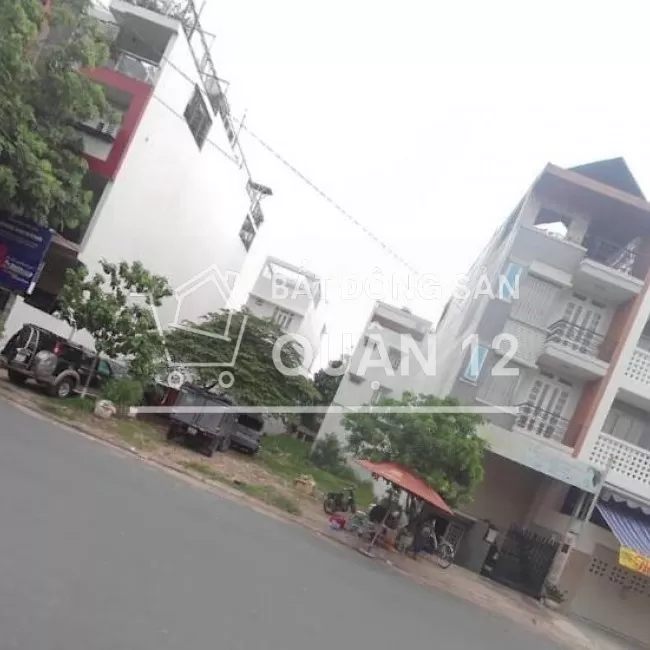 Cần bán gấp lô đất 100m2 kề góc đối diện chợ Q12 giá bán 2tỷ899
