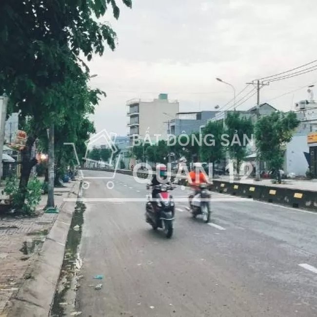 Nhà Mặt Tiền - 4 Tầng - 112m2 - Đẹp, Rẻ Bất Ngờ - Lê Thị Riêng Quận 12
