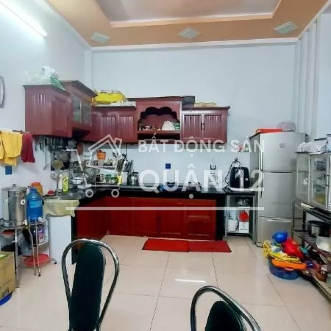 Bán nhà 3 tầng hẻm ô tô đường Tô Ký 90m2 5 tỷ...