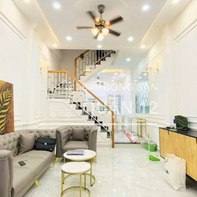 Nhà sẵn nội thất mua ở được ngay - shr q12
