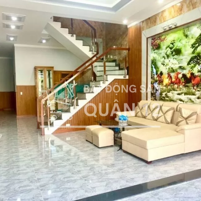 CẦN BÁN GẤP CĂN NHÀ BÊN VƯỜN LÀI Q12 SHR