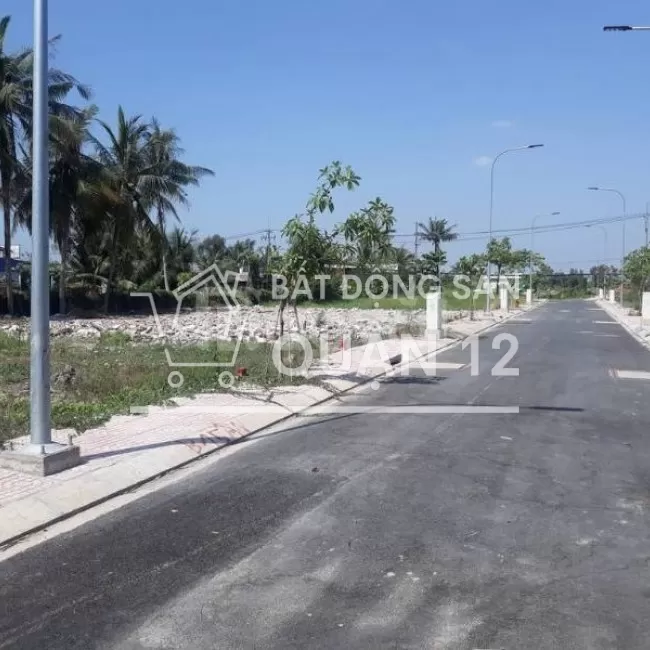 Chủ cần vốn đầu tư bán gấp lô 100m2 kề góc giá bán 2tỷ599