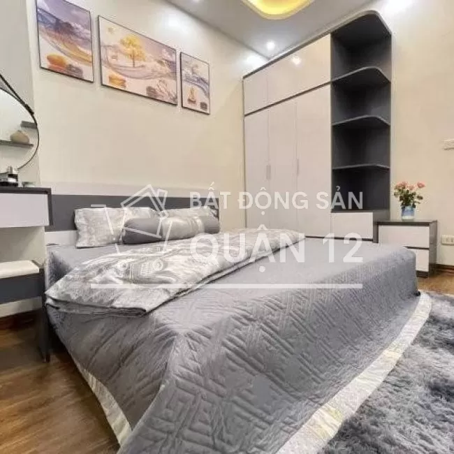 Nhà shr quận 12 - hẻm oto quay đầu - 2T18 TL