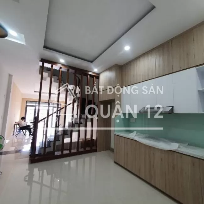 Nhà mới xây chưa ở, đường Tô Ngọc Vân, 1 trệt 3 lầu cực đẹp thoáng mát