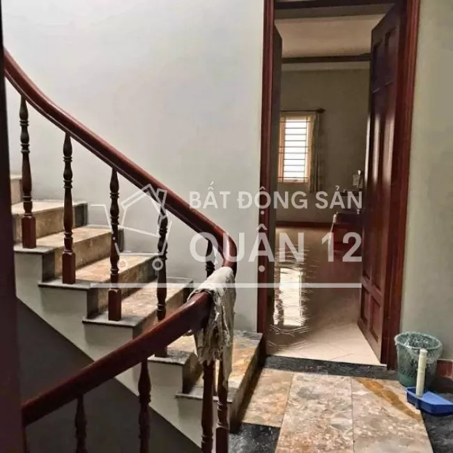 Bán gấp nhà hẻm ô tô Nguyễn Văn Quá, 80m2, 2 tầng 4.85 tỷ