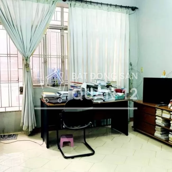 Bán gấp nhà hẻm ô tô Nguyễn Văn Quá, 80m2, 2 tầng 4.85 tỷ