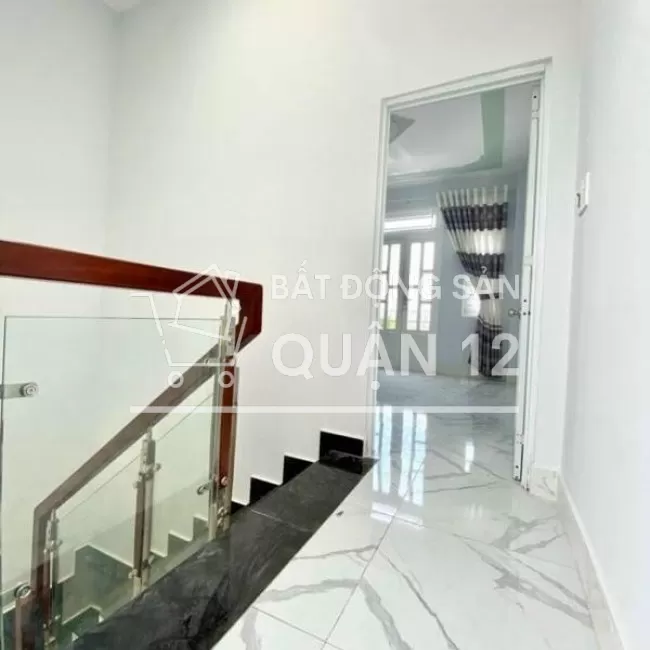 Bán Nhà Đẹp 2 Lầu Gần Chợ Hiệp Thành Quận 12