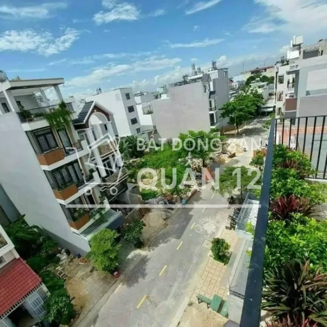 Bán Nhà DT;4m x 20m= 78m2. 1trệt lủng 3 lầu, phường hiệp thành Q12