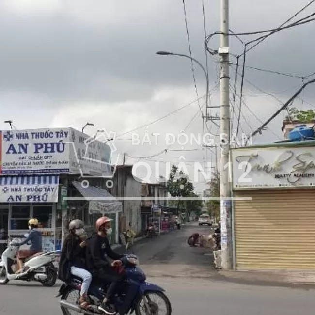 1/xẹc Vườn Lài An Phú Đông Q. 12, cách SB Tân Sơn Nhất Tân Bình 03km