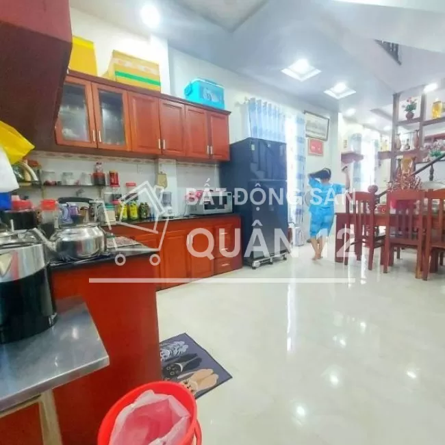 Nhà ngợp bank ngay cầu vượt Quang Trung, 110m2, Chỉ 5 tỉ vào ở ngay