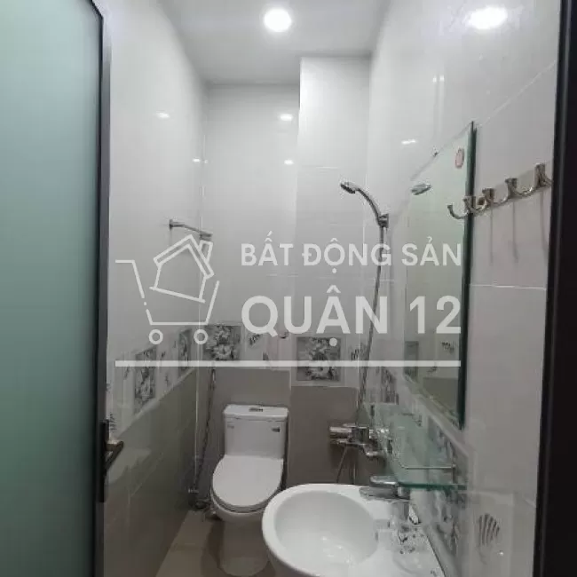 BÁN NHÀ PHƯỜNG HIỆP THÀNH MẶT TIỀN HẺM 12M >>>> CÁCH CHỢ HL80 CHỈ 30M 