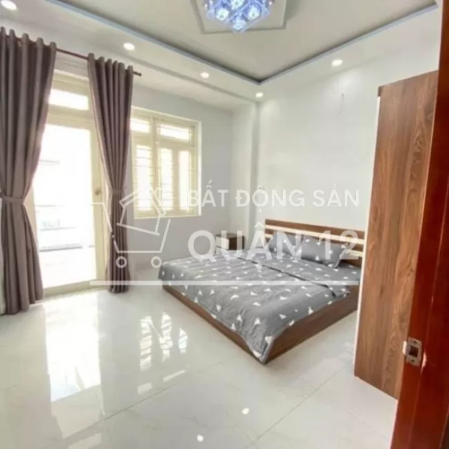 Nhà chính chủ gửi Nguyễn Ảnh Thủ, 63m2 đúc 2 tầng chỉ 2 tỷ 9