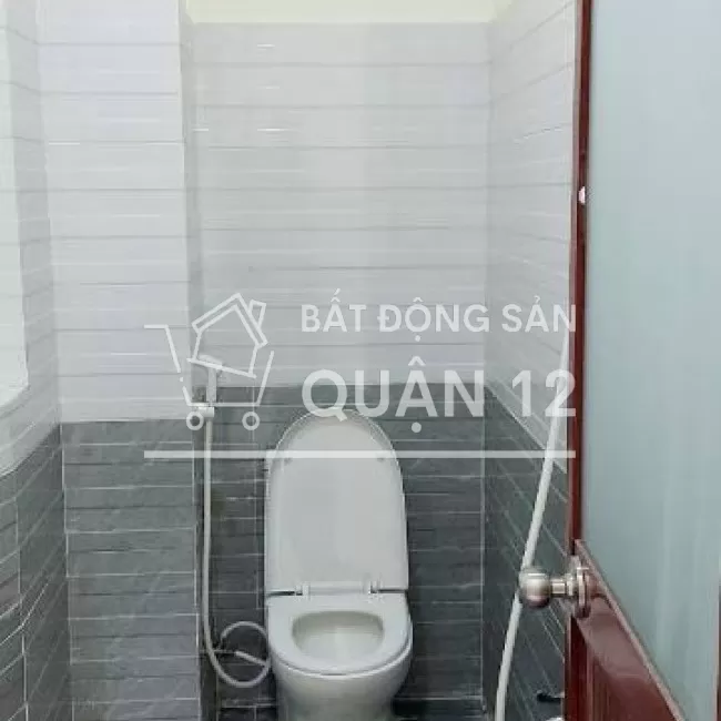 Nhà mới hẻm xe hơi vị trí tôt gần nhiều tiện ích mà giá lại tốt 
