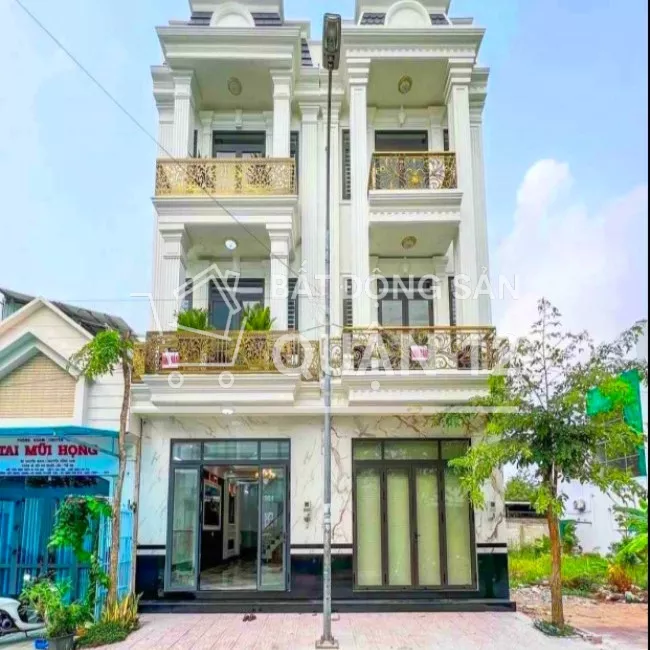 Ngộp bank cắt lỗ , tặng full nội thất , nhà đẹp vào ở ngay , tháng 1 chào 3.6 tỷ nay giảm 600tr còn 3 tỷ 0933944419