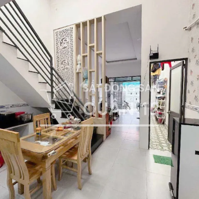 Nhà cấp 4 có lửng 55m2 Hiệp Thành 26 Q12 , hẻm 3 gác , liền kề Coopmart , 3 tỷ nhỉnh 0932030061
