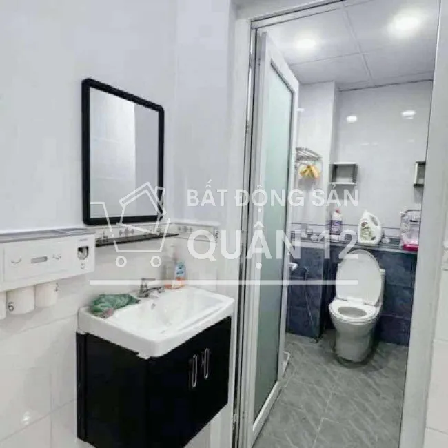 Bán nhà 33m2-2tang sát mt Lê Văn Khương Q12 , hẻm kiamoning ,cạnh Chợ Thiếc, 3 tỷ nhỉnh 0932030061