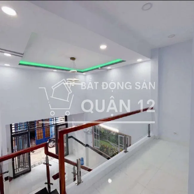 Nhà cấp 4 có lửng 45m2 Hiệp Thành 13 Q12 , hẻm 3 gác , liền kề Ngã 3 Đông Quang - 3,2ty 0932030061